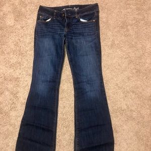 American eagle women’s jeans size 6